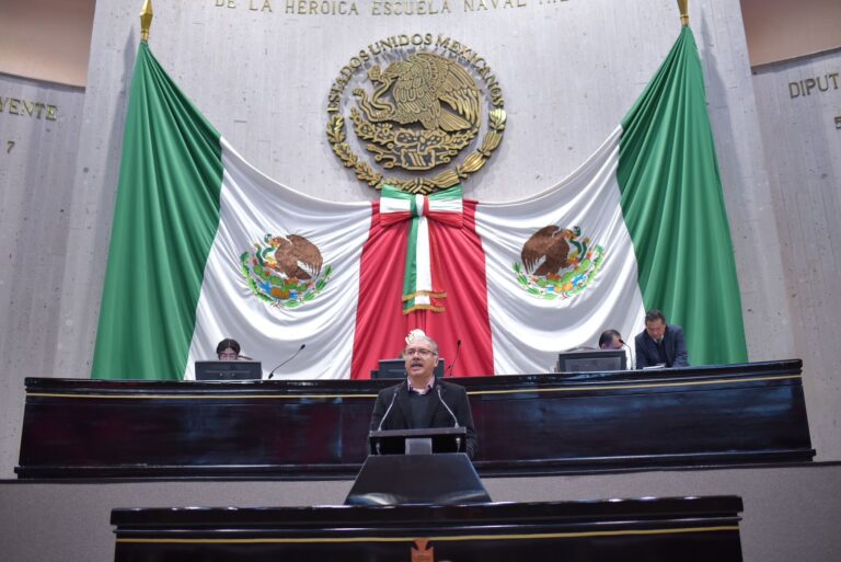 Exhorta diputado a autoridades a invertir en remodelación de bibliotecas