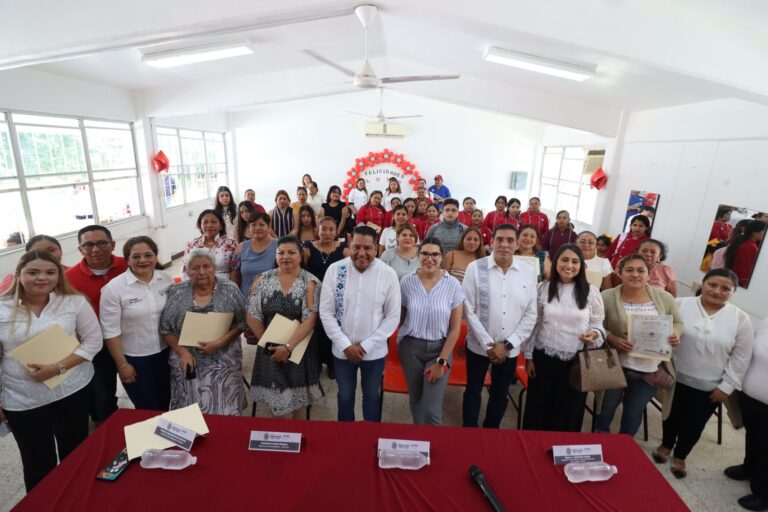 Gobierno de Veracruz refuerza capacitación y empleo en Los Tuxtlas
