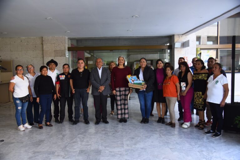 Inaugura diputada expoventa de artesanías en el Congreso