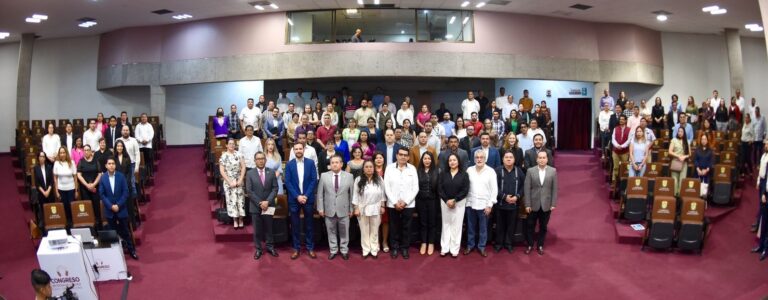 Comisión de Vigilancia tiene instrucciones de no limpiar cuentas públicas: Esteban Bautista