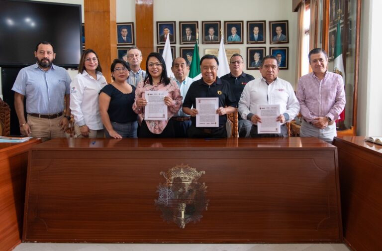 Firma Ayuntamiento convenio con Comisión Veracruzana de Mejora Regulatoria